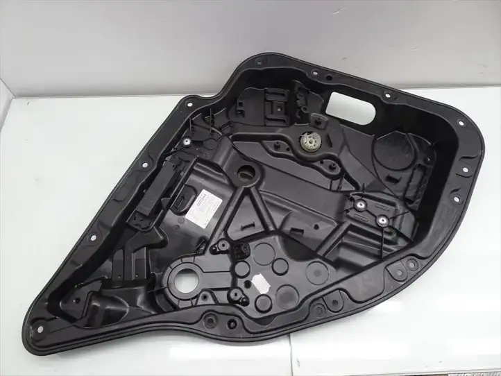 Mercedes-Benz C W205 (2014 - 2021) A2057300179 Стеклоподъемник задней двери без мотора — фото 2
