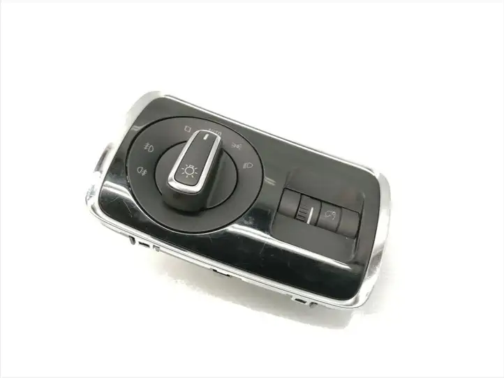Skoda Superb B6 (3T) (2008 - 2015) 3T0941431B Включатель фонарей — фото 2