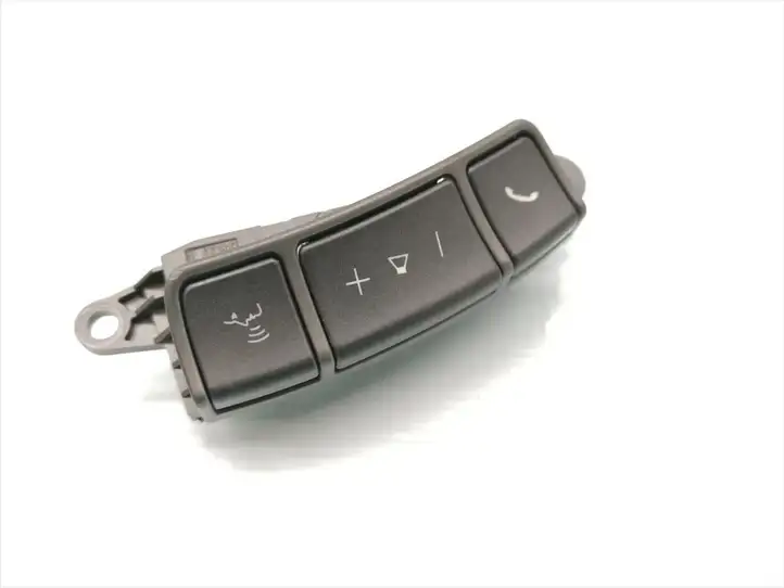 BMW 7 E65 E66 (2001 - 2008) 6911585 Кнопки на рулевом колесе — фото 1