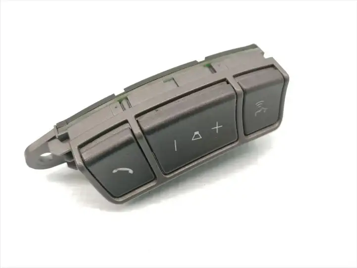 BMW 7 E65 E66 (2001 - 2008) 6911585 Кнопки на рулевом колесе — фото 1