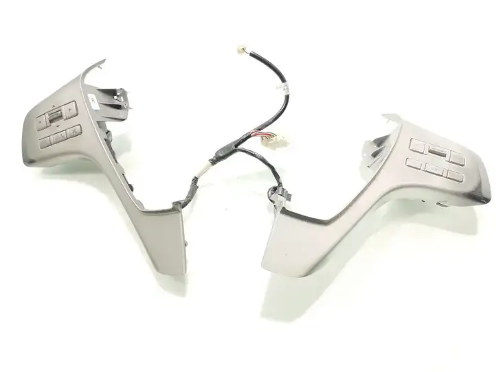 Mazda 6 (2007 - 2009) GS1F66AM0 Кнопки на рулевом колесе — фото 1