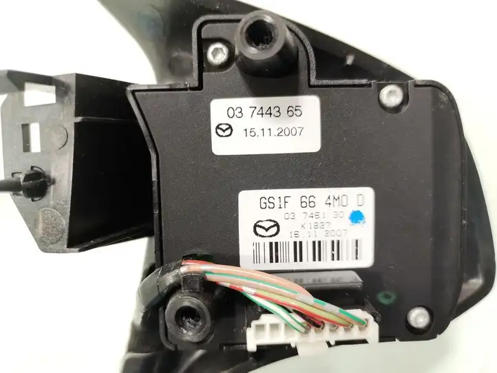 Mazda 6 (2007 - 2009) GS1F66AM0 Кнопки на рулевом колесе — фото 4