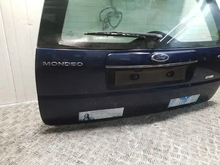 Ford Mondeo Mk III (2000 - 2007) Крышка багажника — фото 4