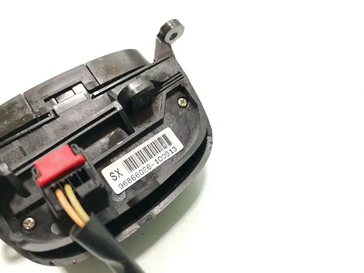 Chevrolet Captiva (2006 - 2011) 96628528 Кнопки на рулевом колесе — фото 4