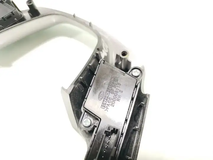 Kia Sorento (2009 - 2014) 96720-2P000 Кнопки на рулевом колесе — фото 4
