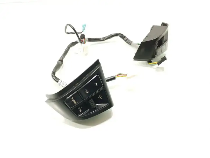 Kia Sorento (2009 - 2014) 96710-2P000 Кнопки на рулевом колесе — фото 2