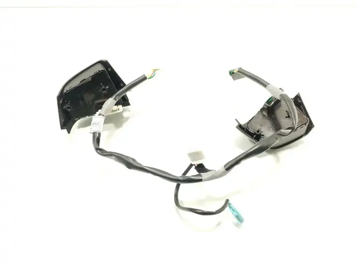 Kia Sorento (2009 - 2014) 96710-2P000 Кнопки на рулевом колесе — фото 3