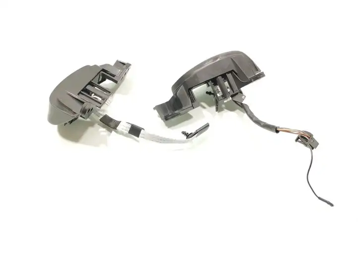 Toyota Avensis T250 (2003 - 2006) 75B070 Кнопки на рулевом колесе — фото 2