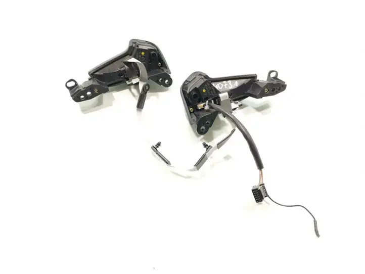 Toyota Avensis T250 (2003 - 2006) 75B070 Кнопки на рулевом колесе — фото 3
