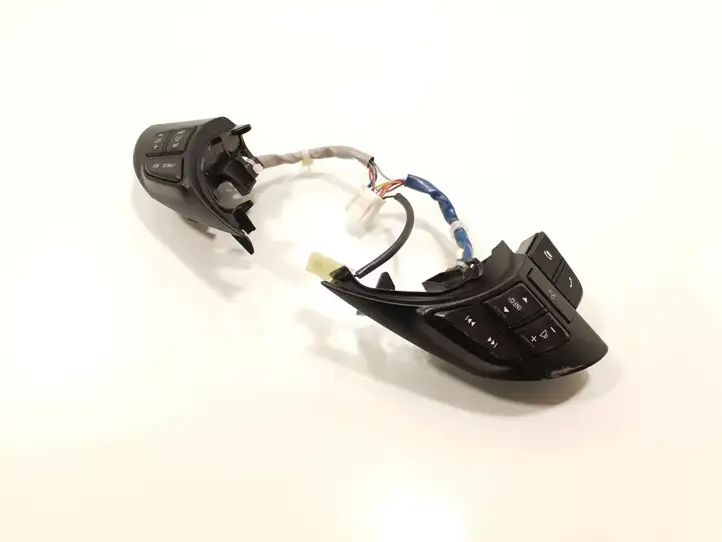 Mazda 5 (2010 - 2016) 75E504 Кнопки на рулевом колесе — фото 2