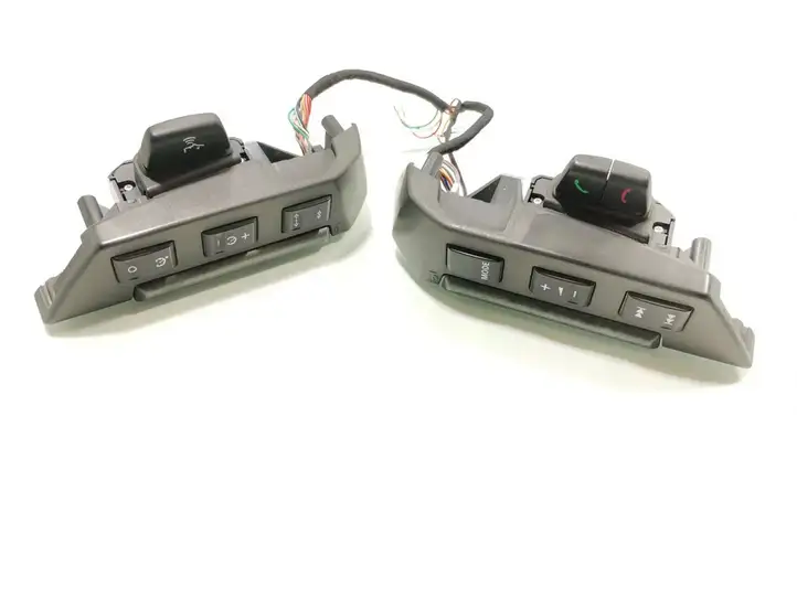 Land Rover Range Rover Sport L320 (2005 - 2009) XPD500510WVH Кнопки на рулевом колесе — фото 1