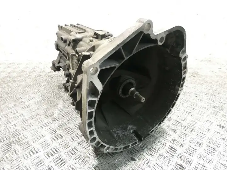 BMW 3 E90 E91 (2005 - 2012) 217.0.0009.42 Механическая коробка передач, 6 передач — фото 1