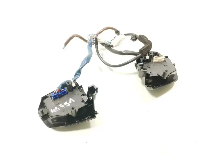 Mazda 3 II (2009 - 2011) 75B979 Кнопки на рулевом колесе — фото 2
