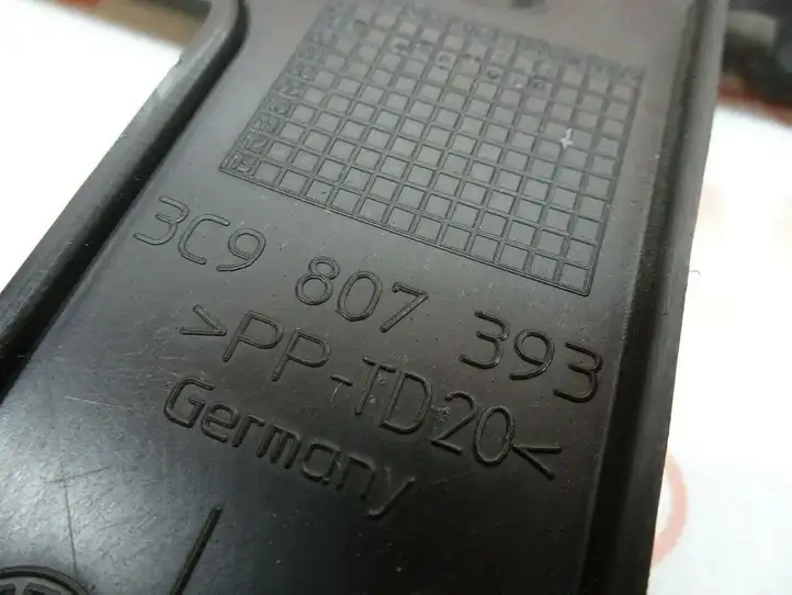 Volkswagen PASSAT B6 (2005 - 2010) 3C9807863 Кронштейн заднего бампера — фото 6