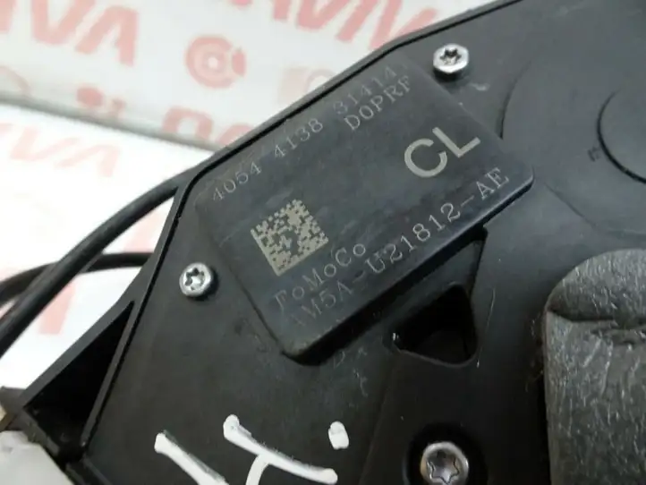 Ford Fiesta (2013 - 2017) AM5A-U21812-AE Замок передней двери — фото 6