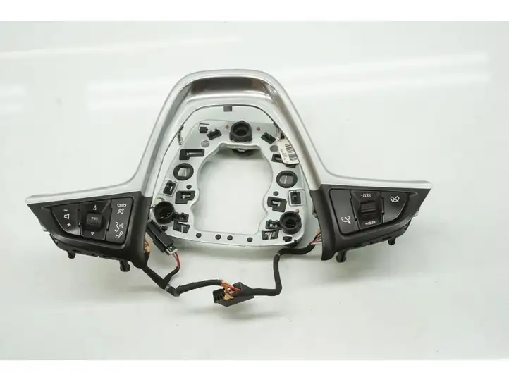Opel Insignia A (2008 - 2017) 13268686 Кнопки на рулевом колесе — фото 2