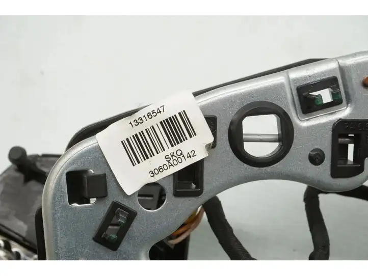 Opel Insignia A (2008 - 2017) 13268686 Кнопки на рулевом колесе — фото 4