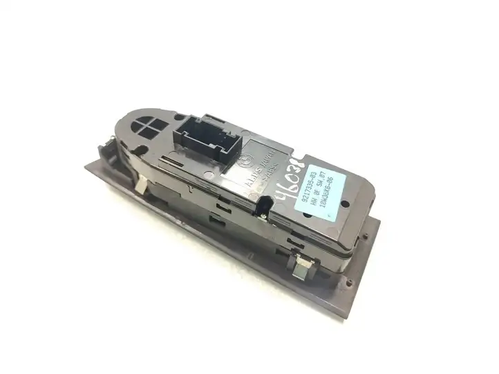 BMW 3 E90 E91 (2005 - 2012) 9217335 Кнопка стеклоподъемников — фото 4