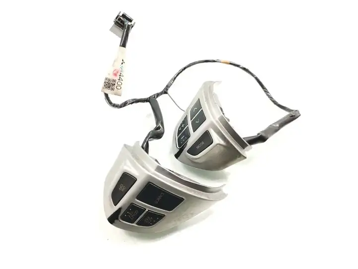 Citroen C-Crosser (2007 - 2013) 75B473 Кнопки на рулевом колесе — фото 1