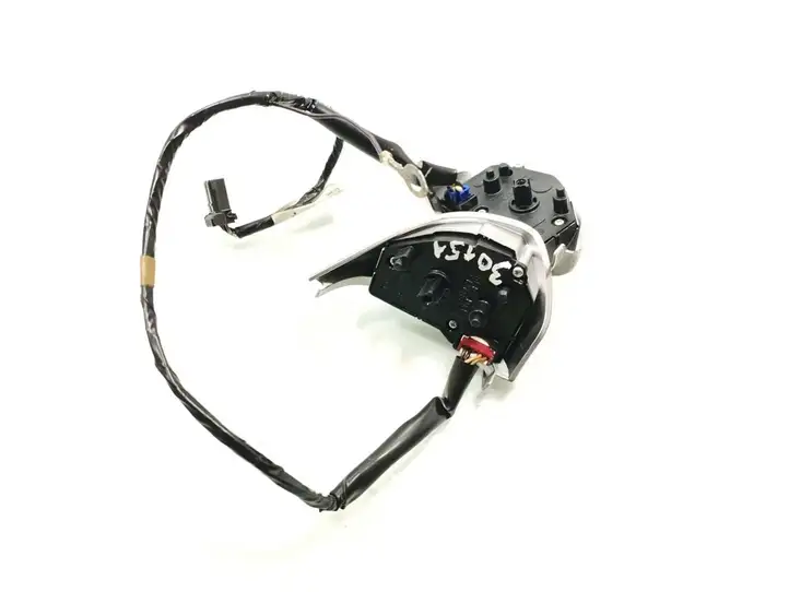 Citroen C-Crosser (2007 - 2013) 75B473 Кнопки на рулевом колесе — фото 3