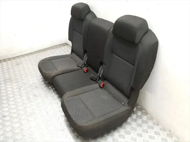 Skoda Roomster (5J) (2010 - 2015) Второй ряд сидений — фото 3