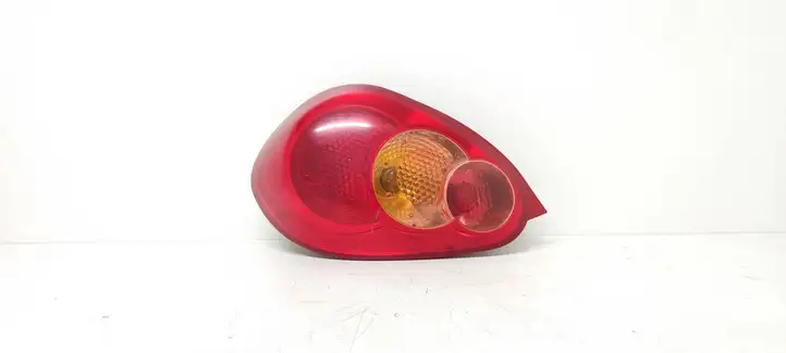 Toyota Aygo AB10 (2005 - 2008) 815600H020 Задний фонарь в кузове — фото 1