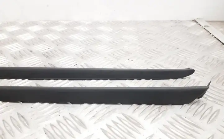 Audi A3/S3 8P (2008 - 2013) 8P0854328B Накладка стоек лобового стекла — фото 4