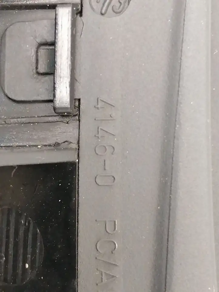 Mercedes-Benz C W203 (2000 - 2007) A2038300154 Боковой воздушный дефлектор — фото 11