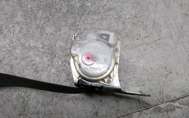 Toyota Prius (XW30) (2009 - 2015) 0093101 Задний ремень безопасности — фото 2