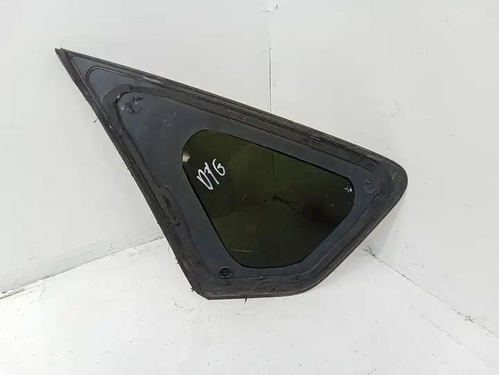 Toyota Prius (XW30) (2009 - 2015) Заднее боковое стекло — фото 2