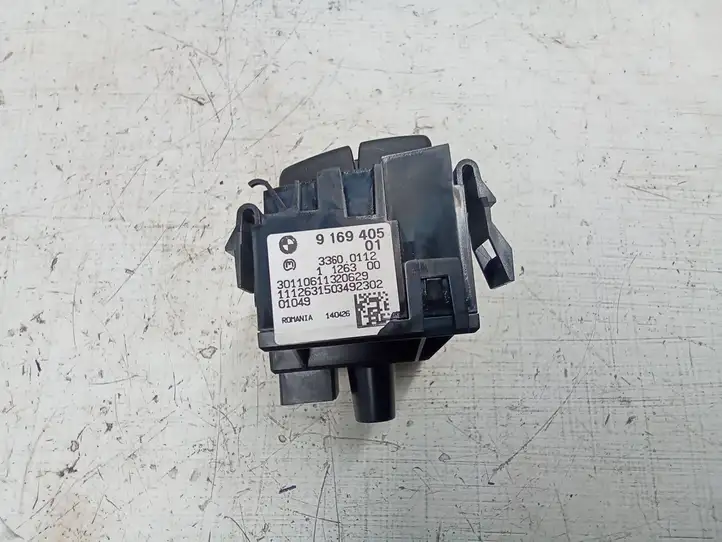 BMW 3 E90 E91 (2005 - 2012) 9169405 Включатель фонарей — фото 4