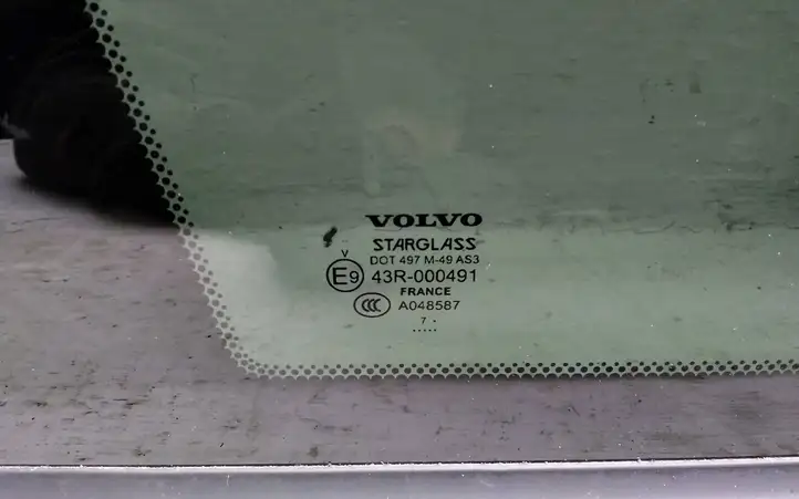 Volvo XC90 (2006 - 2014) 43R000491 Заднее боковое стекло — фото 2