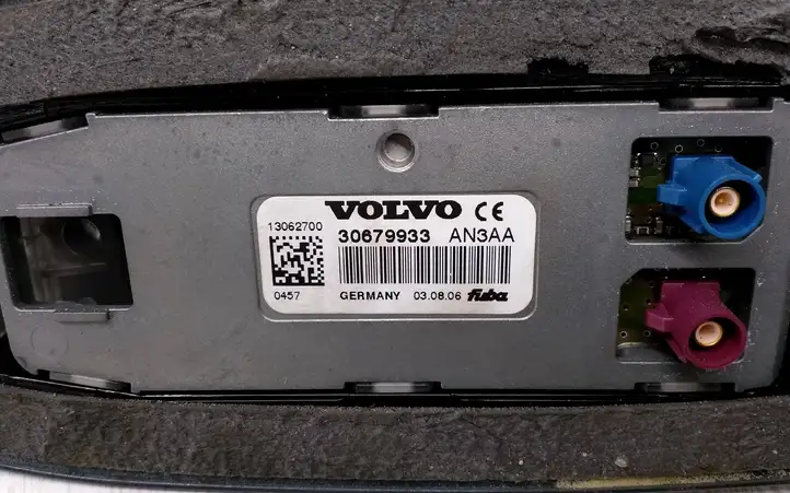 Volvo S80 (2004 - 2006) 30679933 Радиоантенна — фото 2