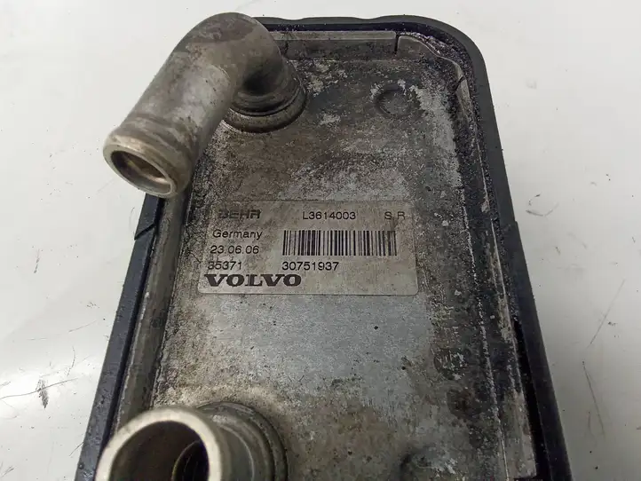 Volvo S80 (2004 - 2006) 30751937 Радиатор масла двигателя — фото 2