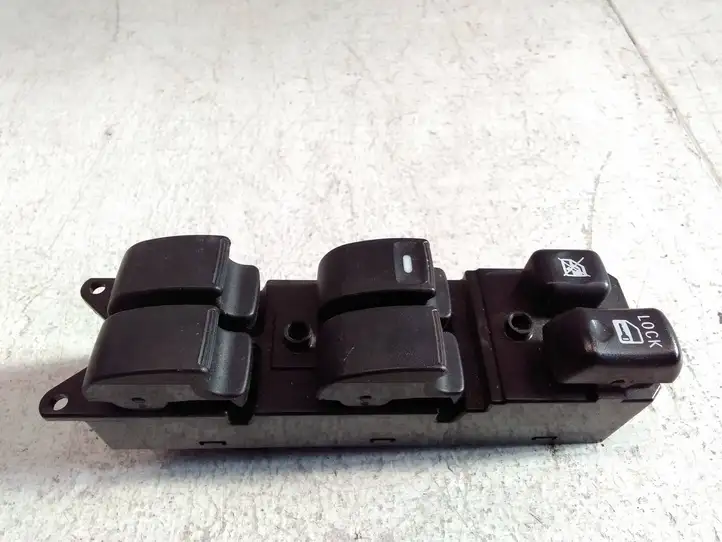 Mitsubishi Outlander (2007 - 2012) 8608A185 Кнопка стеклоподъемников — фото 1