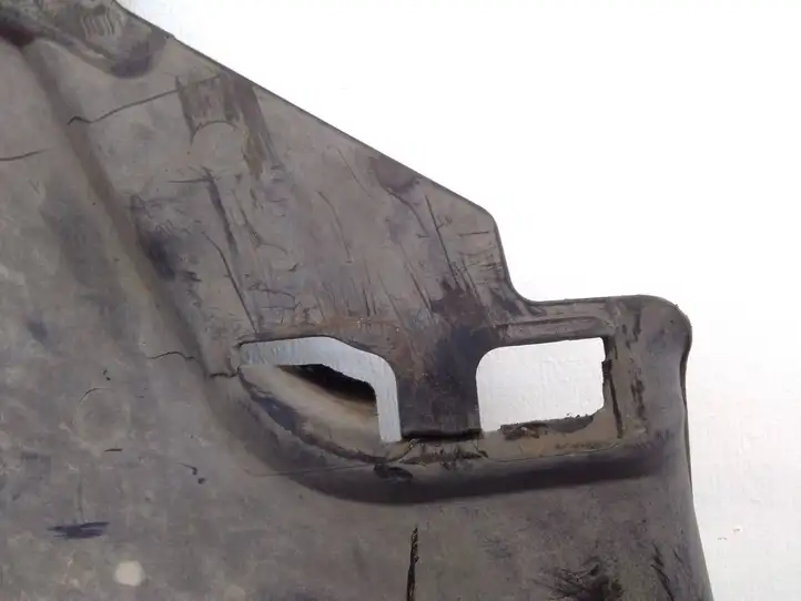 Ford Kuga I (2008 - 2012) 8V416P013AD Защита двигателя — фото 3