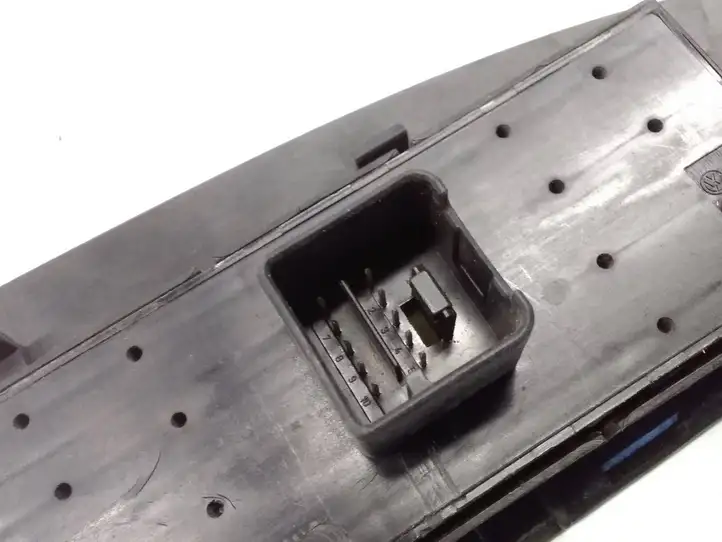 Seat Leon (1P) (2005 - 2012) 1K4959857A Кнопка стеклоподъемников — фото 5