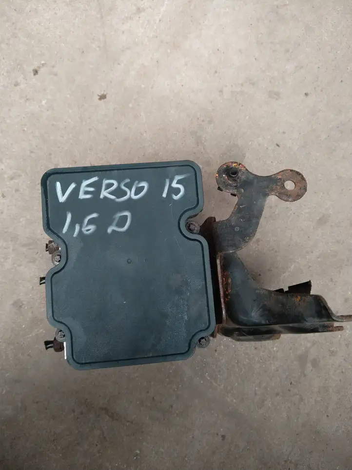 Toyota Verso (2012 - 2015) ABS блок — фото 3