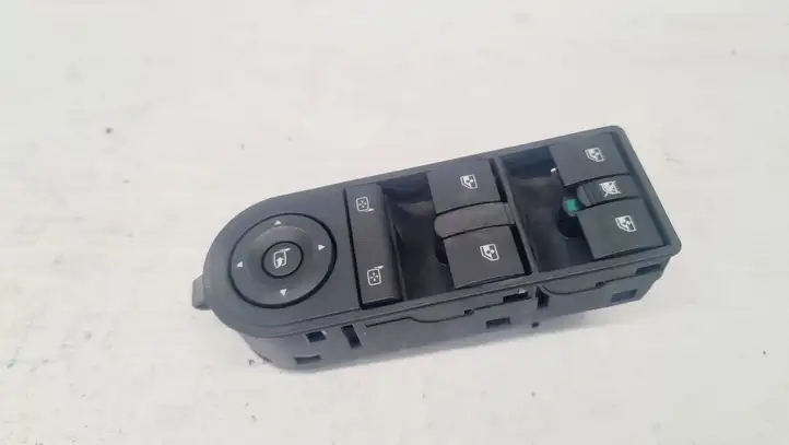 Opel Astra H (2004 - 2009) Кнопка стеклоподъемников — фото 3