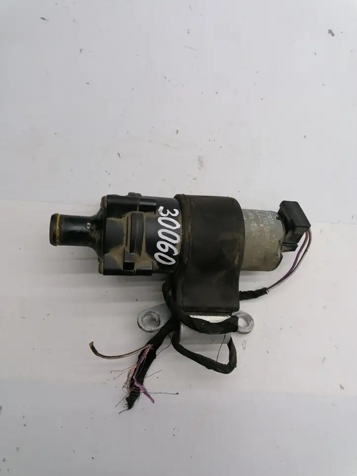 Mercedes-Benz Vaneo W414 (2001 - 2005) 0018351364 Электроциркуляционный насос — фото 3