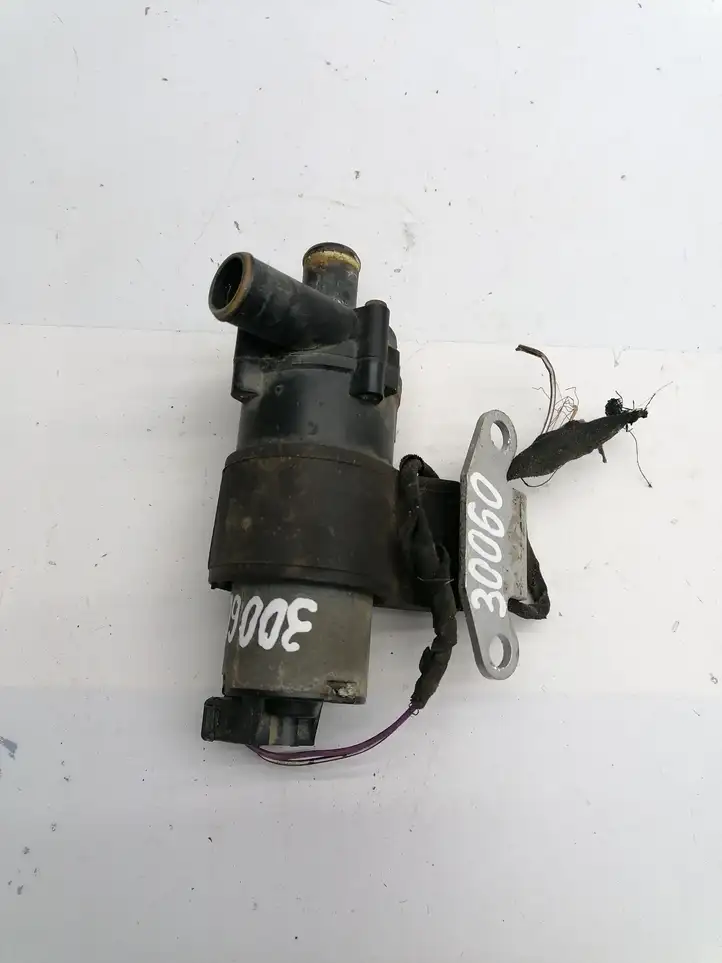 Mercedes-Benz Vaneo W414 (2001 - 2005) 0018351364 Электроциркуляционный насос — фото 4