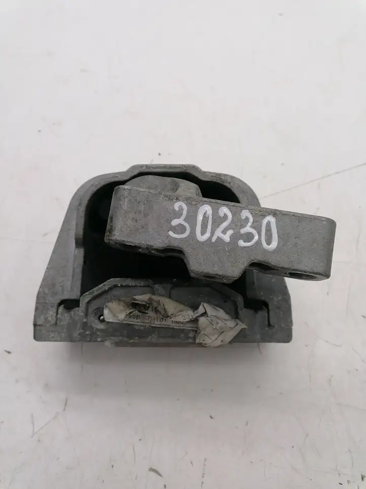 Seat Leon (1P) (2005 - 2012) 1K0199262 Опора двигателя — фото 2