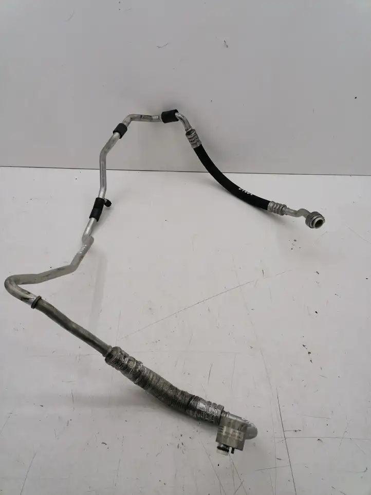 Seat Leon (1P) (2005 - 2012) 1K0820743CB Трубки и шланги кондиционера — фото 3