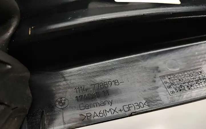 BMW 5 E60 E61 (2004 - 2010) 7788918 Другая деталь двигателя — фото 3