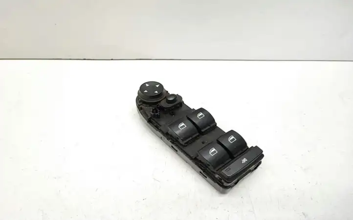 BMW 5 E60 E61 (2004 - 2010) 9122110 Кнопка стеклоподъемников — фото 1