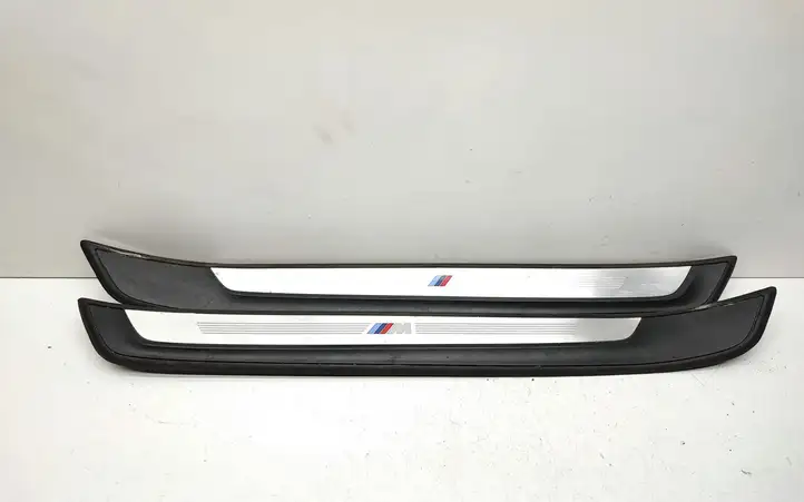 BMW X1 E84 (2009 - 2015) 8047745 Внутренняя отделка переднего порога — фото 1