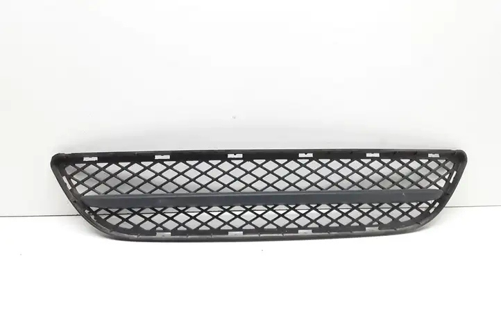 BMW 3 E90 E91 (2005 - 2012) 7154556 Нижняя решетка переднего бампера — фото 1