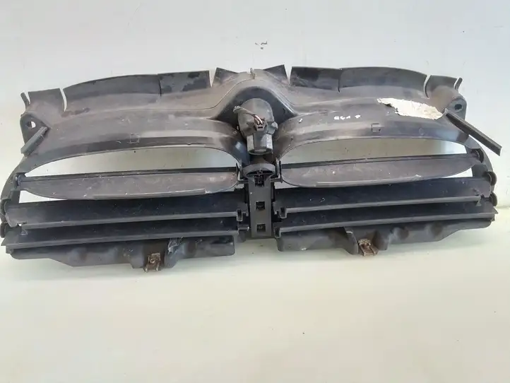 BMW 5 E60 E61 (2004 - 2010) 51717050537 Дефлектор воздуха — фото 2