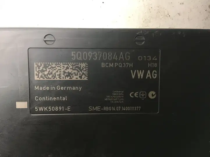 Skoda Octavia Mk3 (5E) (2013 - 2019) 5Q0937084AG Модуль комфорта — фото 2