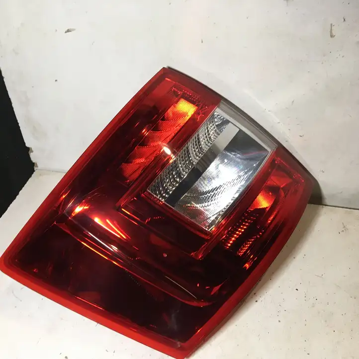Skoda Octavia Mk3 (5E) (2013 - 2019) 5E9945095B Задний фонарь в кузове — фото 1